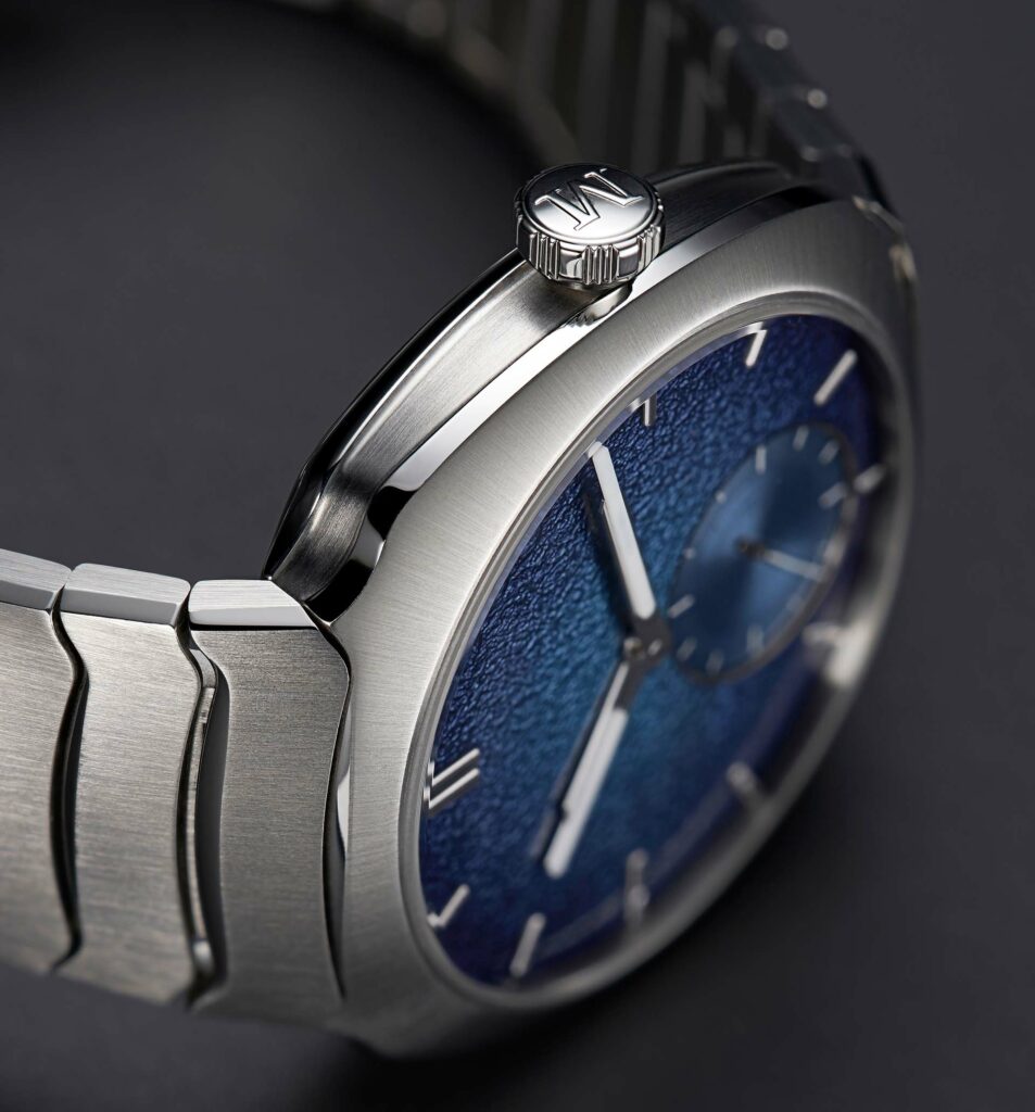 H. Moser & Cie Streamliner Small Seconds Blue Enamel
